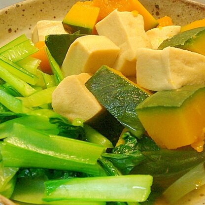 南瓜と高野豆腐、小松菜の炊き合わせ